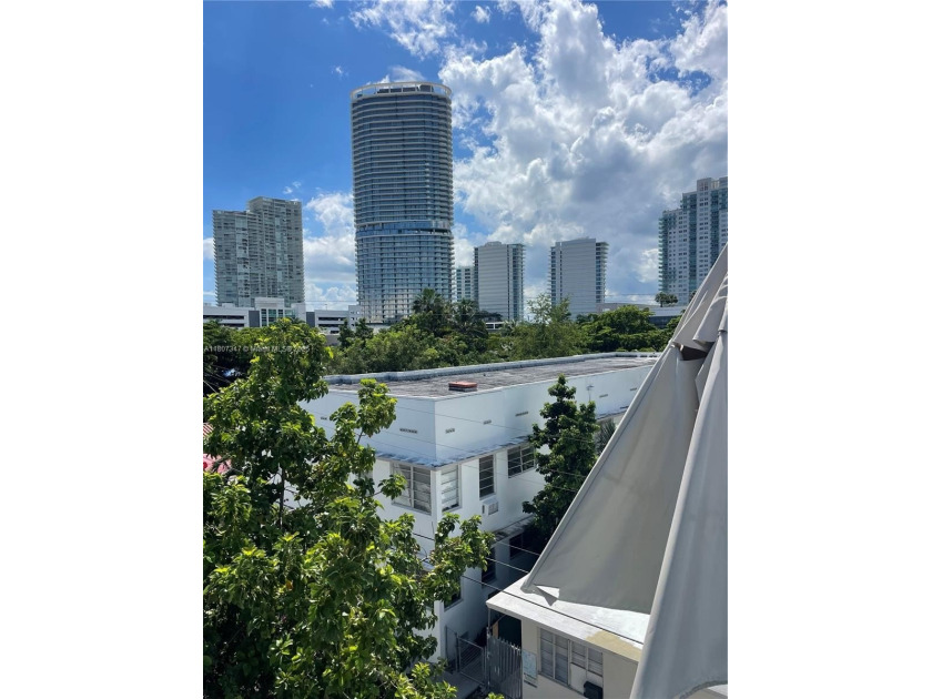 Modern Tri-level townhouse loft style 2 bedrooms, 2.5 bath with - Beach Condo for sale in Miami Beach, Florida on Beachhouse.com