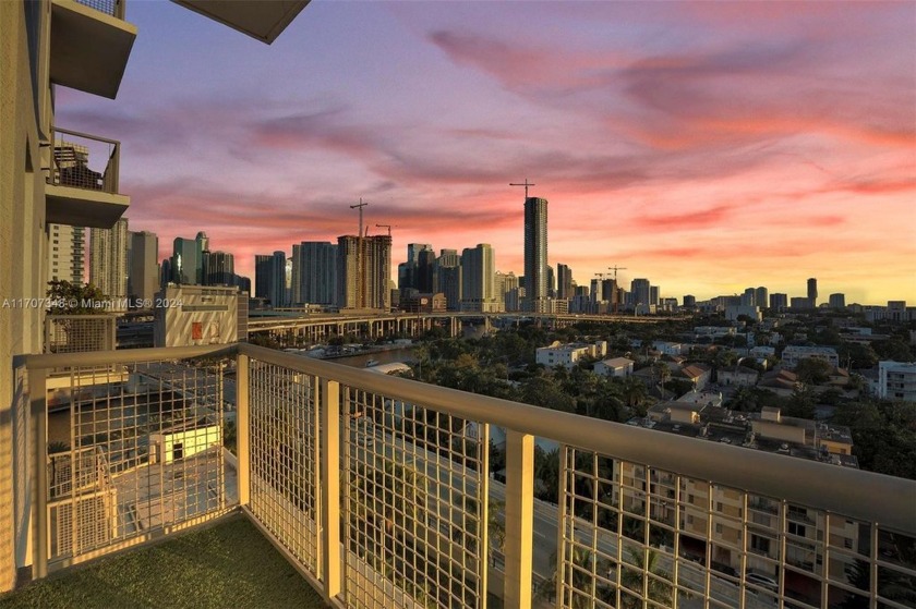 Back on the market...This gem is ready for a new owner. The - Beach Condo for sale in Miami, Florida on Beachhouse.com