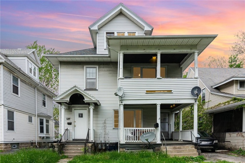 Welcome to 284 Lake View Park -- an exceptional investment - Beach Home for sale in Rochester, New York on Beachhouse.com