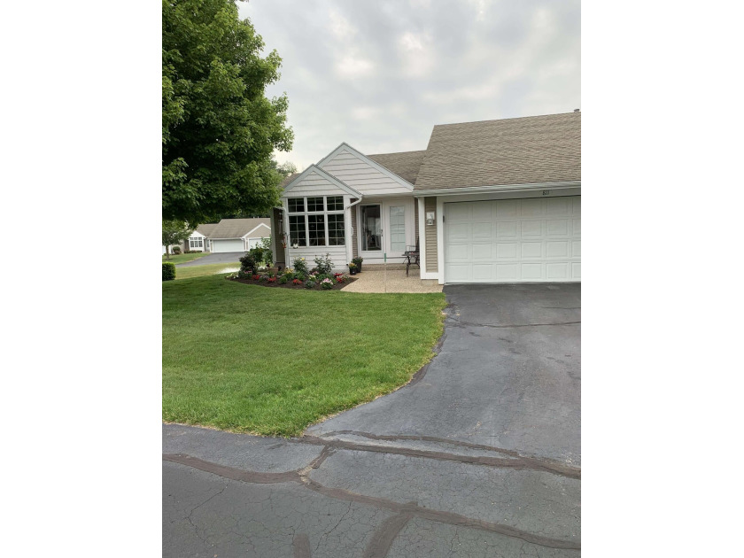 Welcome to easy, low-maintenance living in Clarewood Condominium - Beach Condo for sale in Holland, Michigan on Beachhouse.com