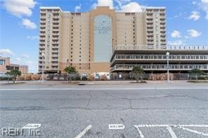 Live, play or invest on the Oceanfront! Unit is in the DR rental - Beach Condo for sale in Virginia Beach, Virginia on Beachhouse.com