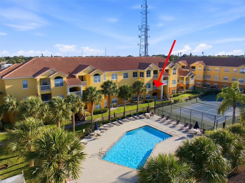 RARE GARAGE + PRIVATE STORAGE UNIT INCLUDED! Welcome to easy - Beach Condo for sale in Seminole, Florida on Beachhouse.com