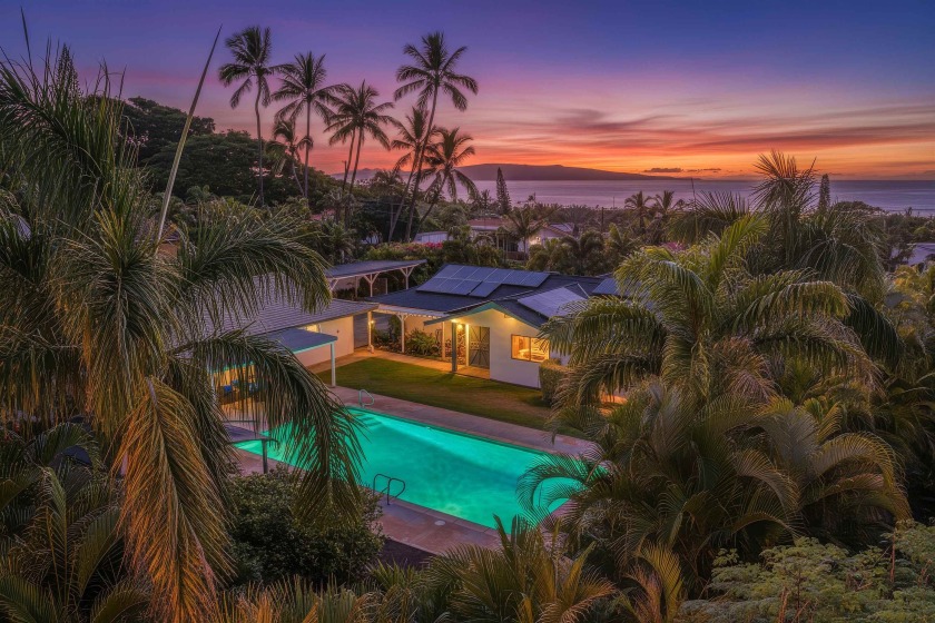 UNIQUE single-level home on well-landscaped, 1/2 acre lot - Beach Home for sale in Kihei, Hawaii on Beachhouse.com