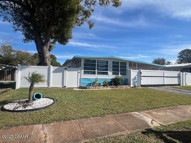 Meticulously updated with beach vibes! Come see this newly - Beach Home for sale in Port Orange, Florida on Beachhouse.com