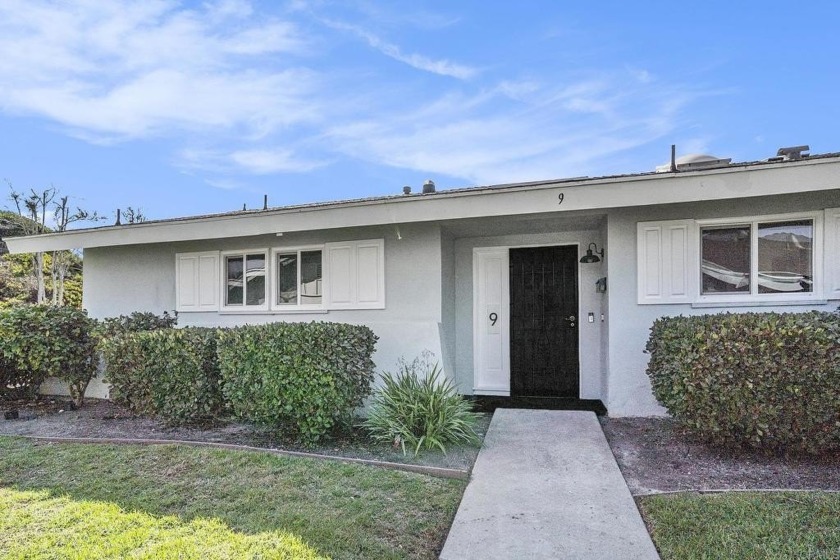 Bright and Spacious 55+ 3-Bedroom Attached Home with Stunning - Beach Home for sale in Oceanside, California on Beachhouse.com