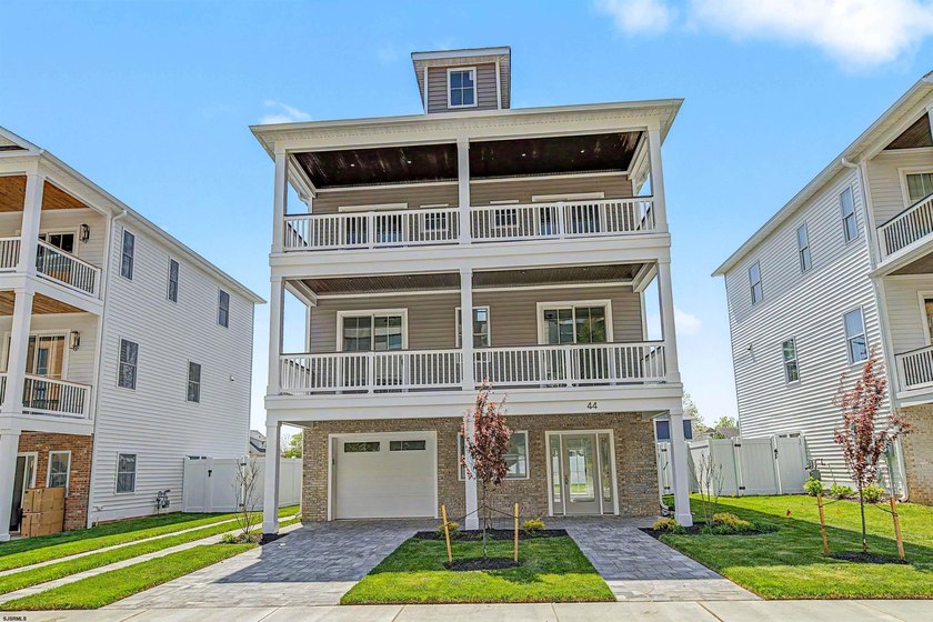 Discover Bay and Beach living at 44 E. New York Ave in the heart - Beach Home for sale in Somers Point, New Jersey on Beachhouse.com