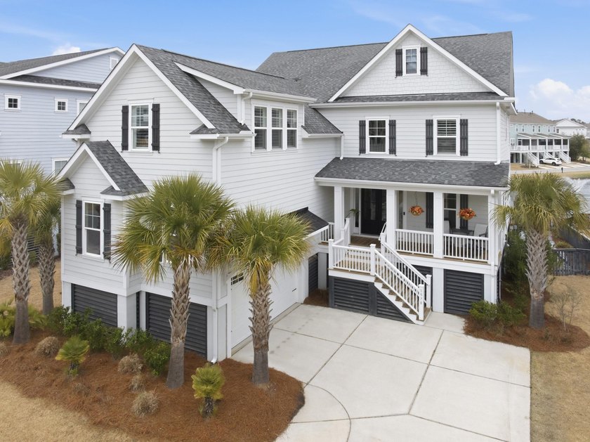 Welcome to 1578 Red Tide Road, located in the highly desirable - Beach Home for sale in Mount Pleasant, South Carolina on Beachhouse.com