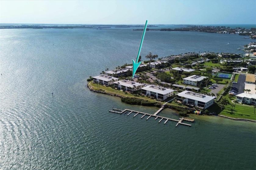 NEW PRICE!! This one has it all!  Sunshine Skyway views, 40' - Beach Condo for sale in Holmes Beach, Florida on Beachhouse.com