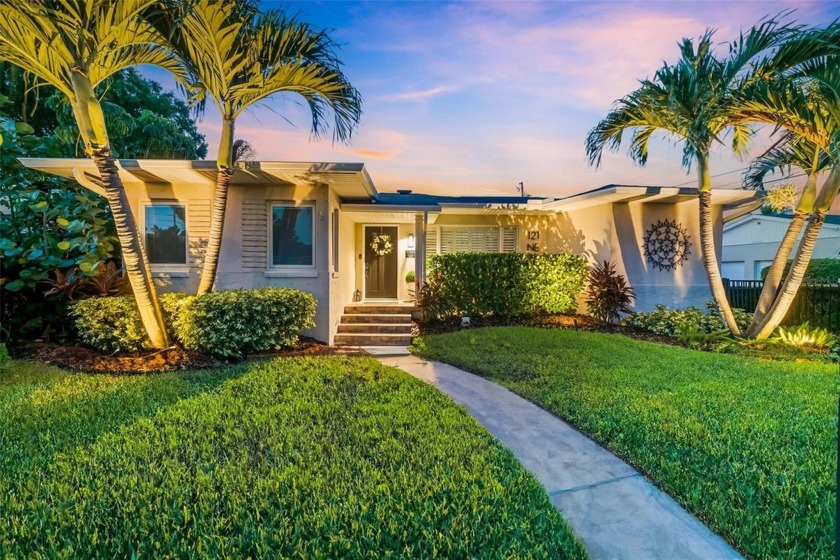 Under contract-accepting backup offers. There's a version of - Beach Home for sale in St. Petersburg, Florida on Beachhouse.com