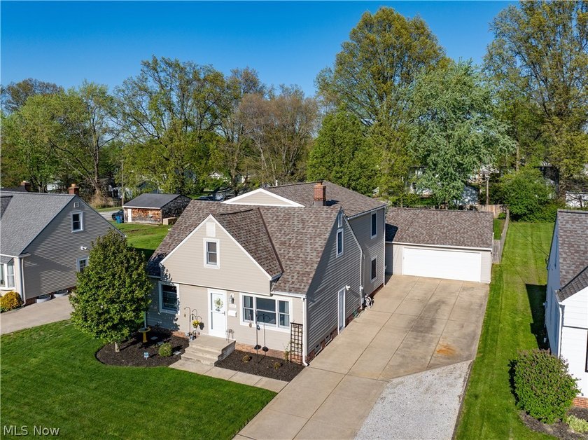 Lovingly cared for by the same owners for 26 years, this - Beach Home for sale in Willoughby, Ohio on Beachhouse.com