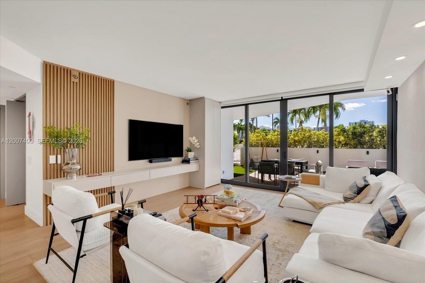 Live with all the amenities of a high class building with the - Beach Condo for sale in Aventura, Florida on Beachhouse.com