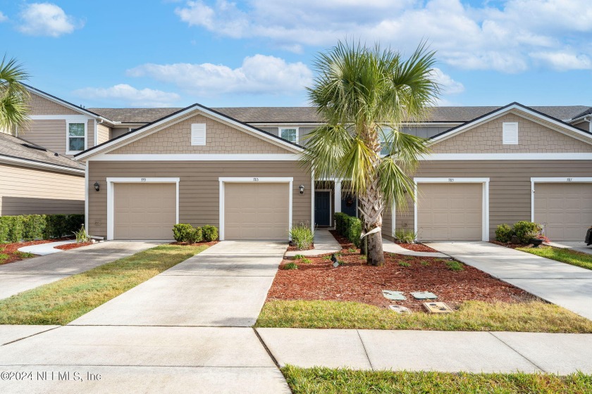 Palisades at Durbin Crossing is a highly sought after community - Beach Townhome/Townhouse for sale in Saint Johns, Florida on Beachhouse.com