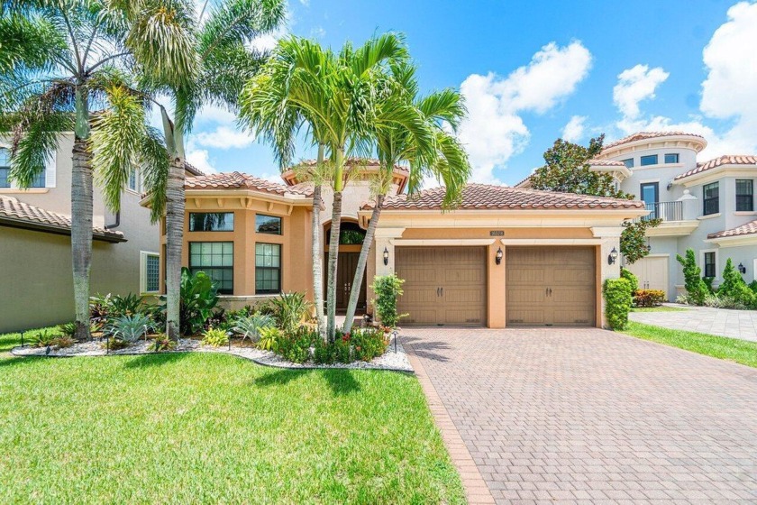 This outstanding Paseo Model in the esteemed Bridges offers a - Beach Home for sale in Delray Beach, Florida on Beachhouse.com