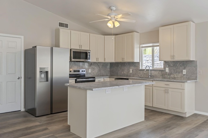 Discover this beautifully updated single-level South Maui home - Beach Home for sale in Kihei, Hawaii on Beachhouse.com