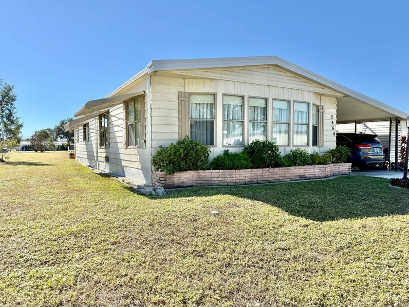 Welcome to 2860 Bay Aristocrat Dr Sarasota, FL 34234   55+ - Beach Home for sale in Sarasota, Florida on Beachhouse.com