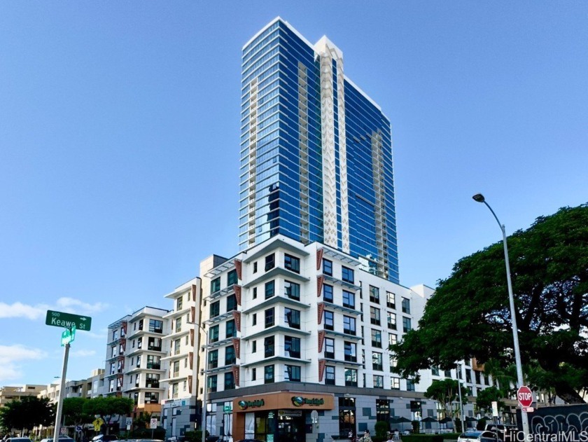 Experience the best of urban living in the heart of Kakaako - Beach Condo for sale in Honolulu, Hawaii on Beachhouse.com