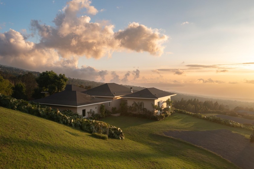 Set in one of Kula's premier Upcountry locations, this nearly 4 - Beach Home for sale in Kula, Hawaii on Beachhouse.com