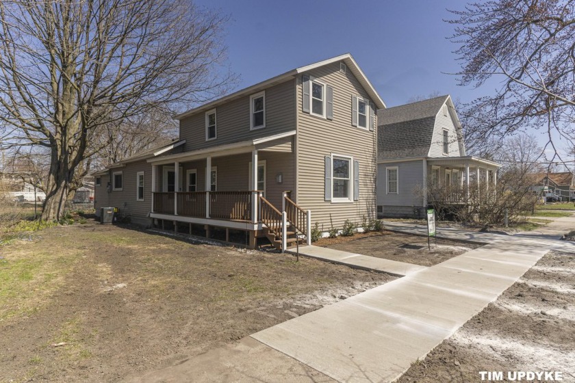 Come check out 825 Pennoyer Ave. in the desirable city of Grand - Beach Home for sale in Grand Haven, Michigan on Beachhouse.com