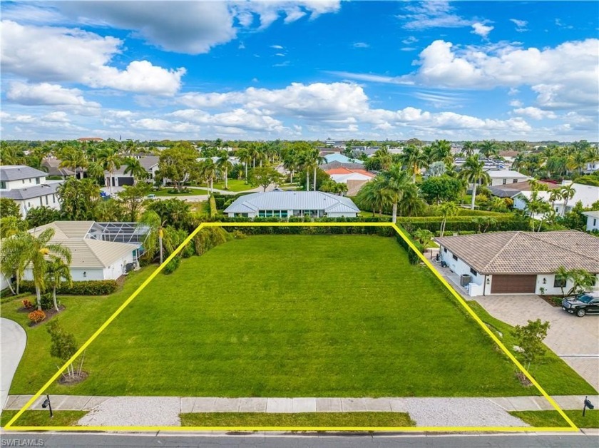 Beautiful location you have been waiting for on Crayton Road in - Beach Lot for sale in Naples, Florida on Beachhouse.com