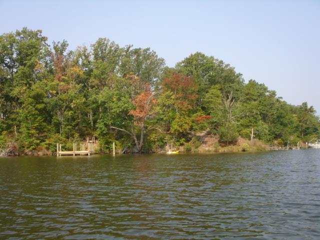 Beautiful Point Lot with 359* of  Deep water frontage. This lot - Beach Lot for sale in Kinsale, Virginia on Beachhouse.com