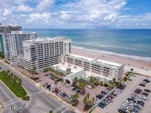 Your Own Piece of Paradise! This direct ocean front one bedroom - Beach Home for sale in Daytona Beach, Florida on Beachhouse.com