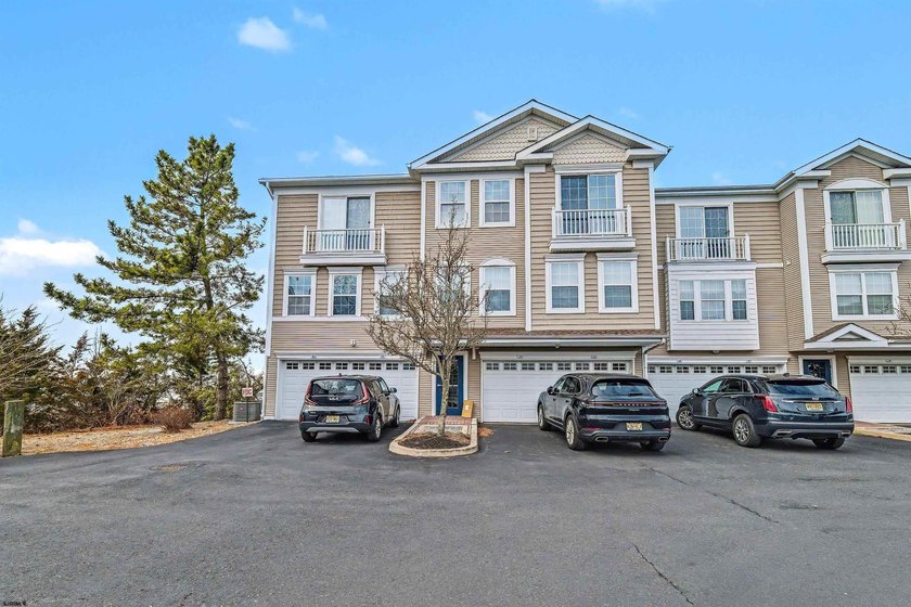 Open bayfront 2 bedroom 2 bath condo in Sunset Marina.  Prime - Beach Condo for sale in Somers Point, New Jersey on Beachhouse.com