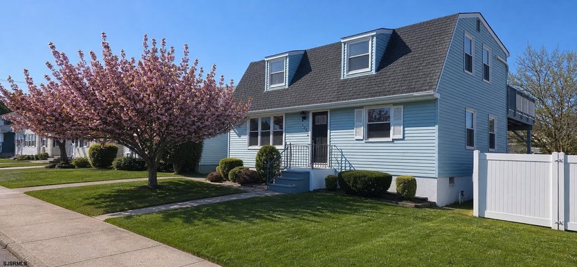 Your Perfect Island Home Awaits at 528 Lafayette Blvd Discover a - Beach Home for sale in Brigantine, New Jersey on Beachhouse.com