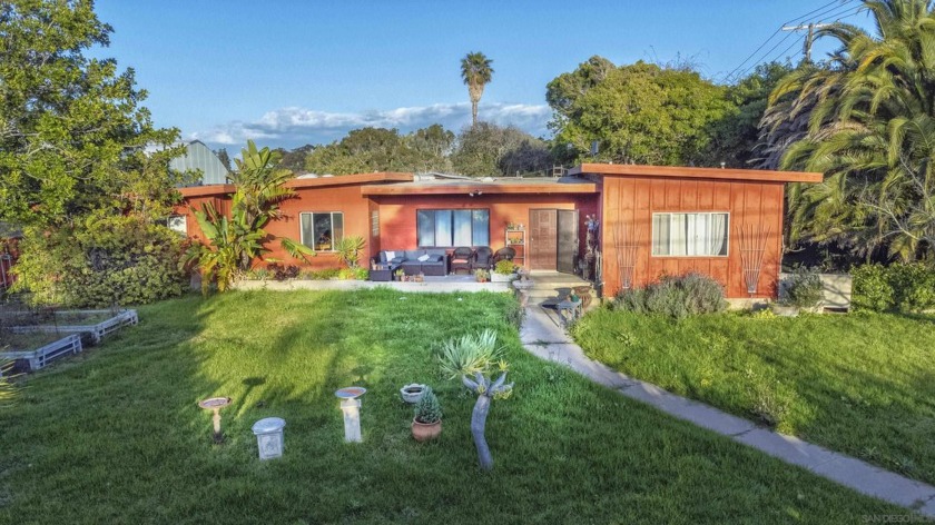 Great development opportunity. This 1 acre property located in - Beach Home for sale in Encinitas, California on Beachhouse.com