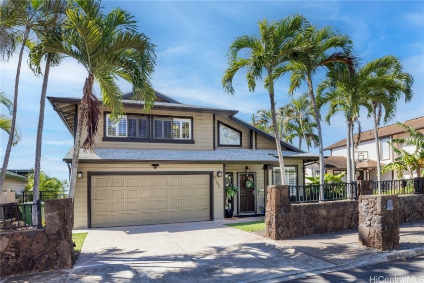 This beautiful ocean-view two-story home with four bedrooms and - Beach Home for sale in Kapolei, Hawaii on Beachhouse.com