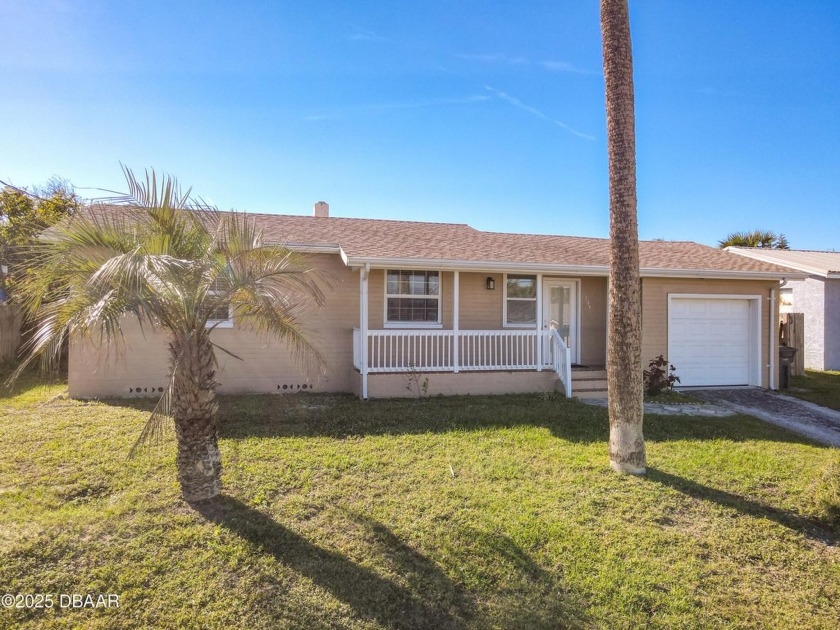 Walk to the beach! Fully remodeled furnished home just a five - Beach Home for sale in Daytona Beach, Florida on Beachhouse.com