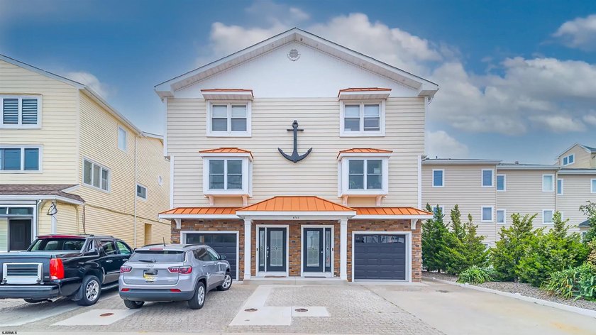 Welcome to this stunning bay front townhouse in Brigantine New - Beach Townhome/Townhouse for sale in Brigantine, New Jersey on Beachhouse.com