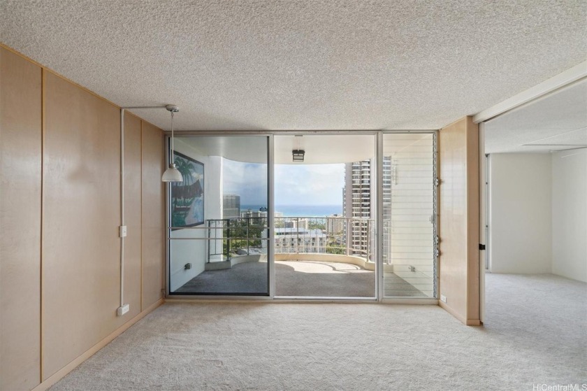 Come and see one of the greatest vantage points of Waikiki with - Beach Condo for sale in Honolulu, Hawaii on Beachhouse.com