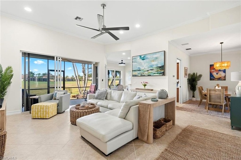 VIEWS, VIEWS, VIEWS!!!! Enjoy breathtaking, forever golf course - Beach Home for sale in Naples, Florida on Beachhouse.com