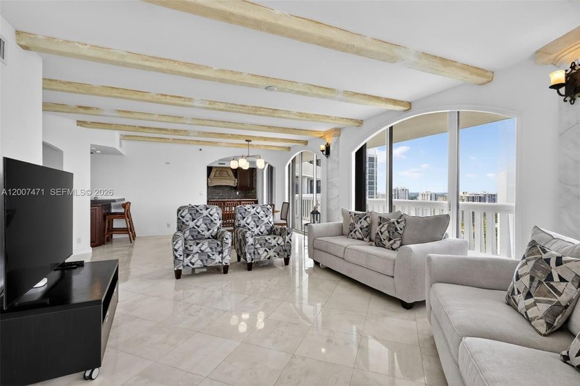 SPECTACULAR VIEWS TO THE INTRACOASTAL AND OCEAN FROM THIS BRIGHT - Beach Condo for sale in Aventura, Florida on Beachhouse.com