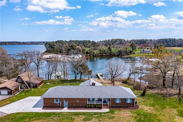 Come see this picturesque waterfront home, mere minutes by boat - Beach Home for sale in Wicomico Church, Virginia on Beachhouse.com