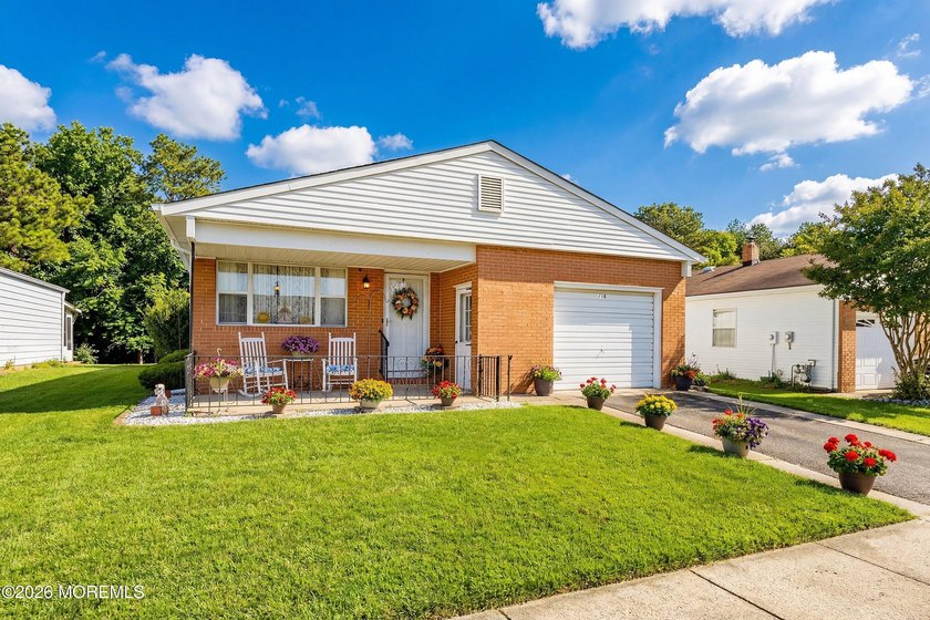 Welcome home to 116 Orlando Boulevard! Whether you're enjoying - Beach Home for sale in Toms River, New Jersey on Beachhouse.com