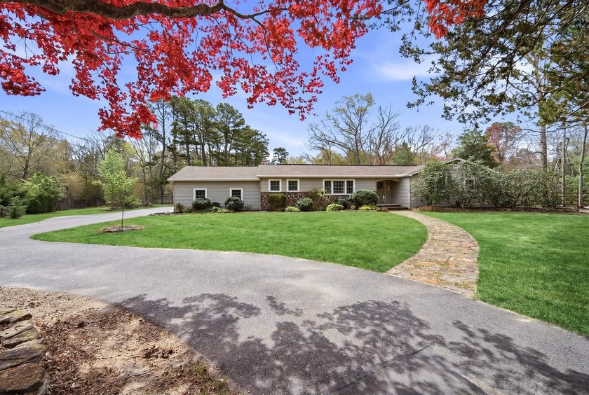 **NEW ROOF*NEWER SEPTIC*NEWLY REMODELED KITCHEN*NEWER - Beach Home for sale in Port Republic, New Jersey on Beachhouse.com
