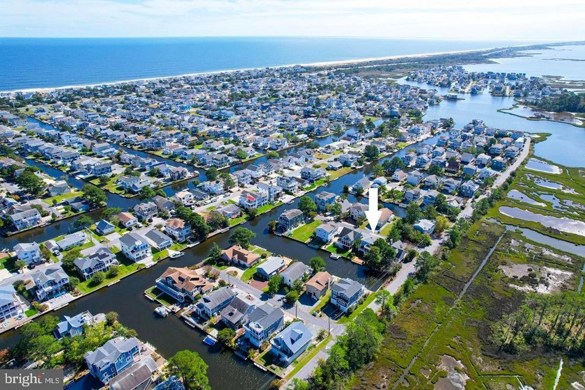 Stunning canal front retreat with a private boat dock and just a - Beach Home for sale in South Bethany, Delaware on Beachhouse.com