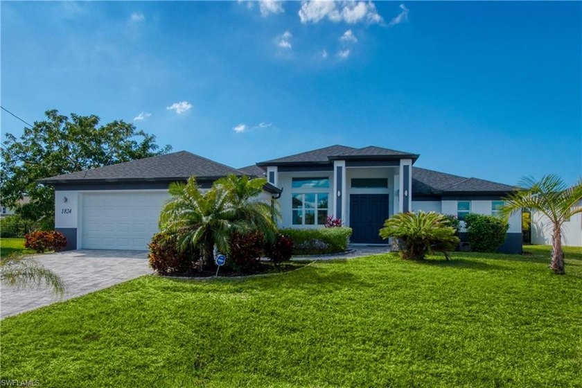 Private Florida Oasis with Western Exposure & Spectacular - Beach Home for sale in Cape Coral, Florida on Beachhouse.com