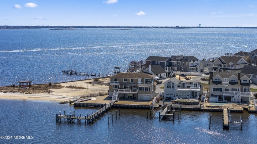 The 5 bedroom 3.5 bathroom stunning bayfront home with bay views - Beach Home for sale in Toms River, New Jersey on Beachhouse.com