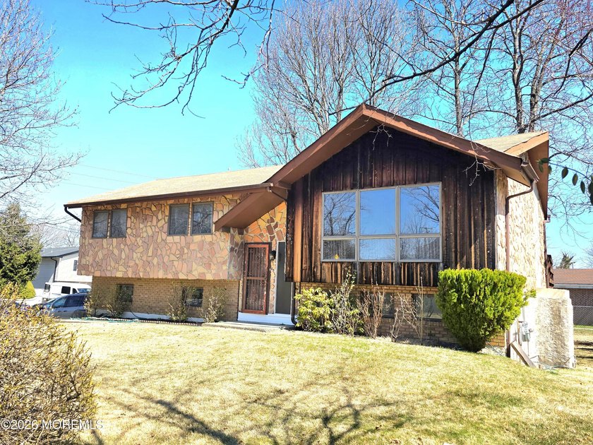 Attention Buyers wanting to make it your OWN! Spacious Bi-Level - Beach Home for sale in Neptune, New Jersey on Beachhouse.com