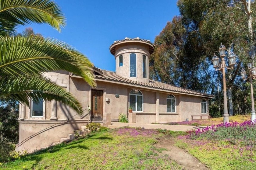 The structure has 3 bedrooms and 3 full baths in the main house - Beach Lot for sale in Oceanside, California on Beachhouse.com