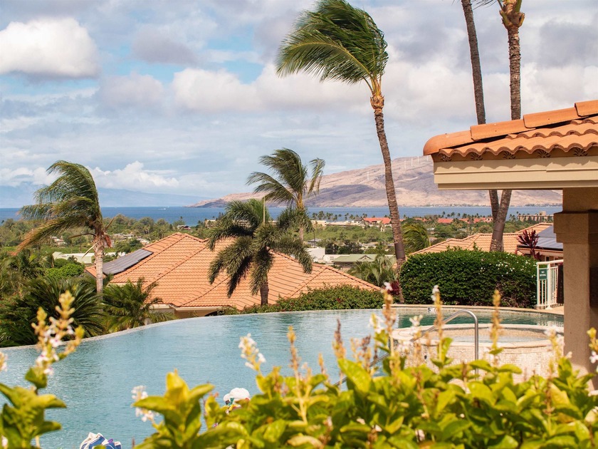 Best described as showroom condition, this lightly lived-in - Beach Condo for sale in Kihei, Hawaii on Beachhouse.com