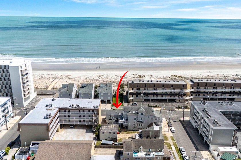 Location is everything--and this one delivers! Perfectly - Beach Condo for sale in Sea Isle City, New Jersey on Beachhouse.com