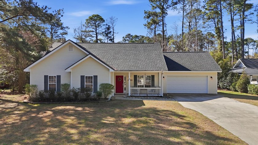 New roof and beautifully updated interior in sought after Royal - Beach Home for sale in Beaufort, South Carolina on Beachhouse.com
