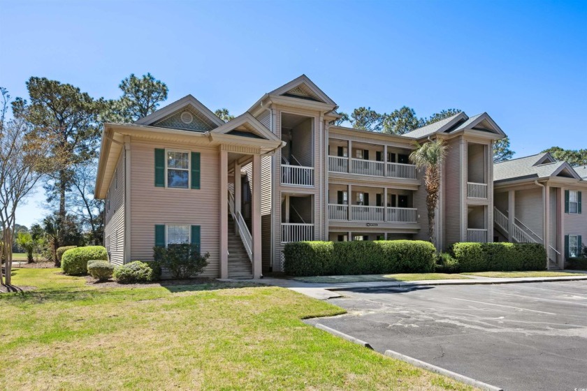 Come for the perfect getaway at your Pawleys Island retreat in - Beach Condo for sale in Pawleys Island, South Carolina on Beachhouse.com