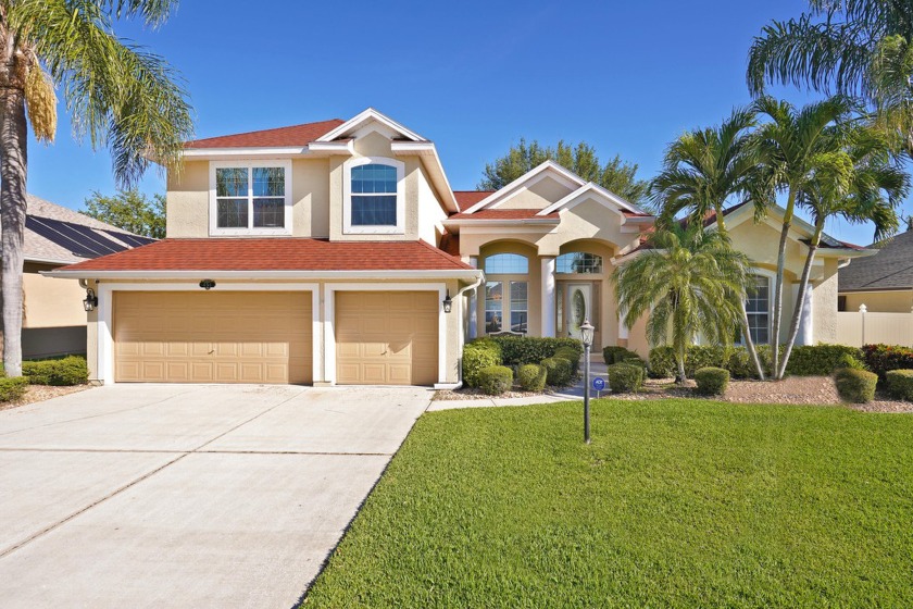 This Burgoon Berger home boasts 4 Bedrooms, 3 Baths, plus an - Beach Home for sale in Rockledge, Florida on Beachhouse.com