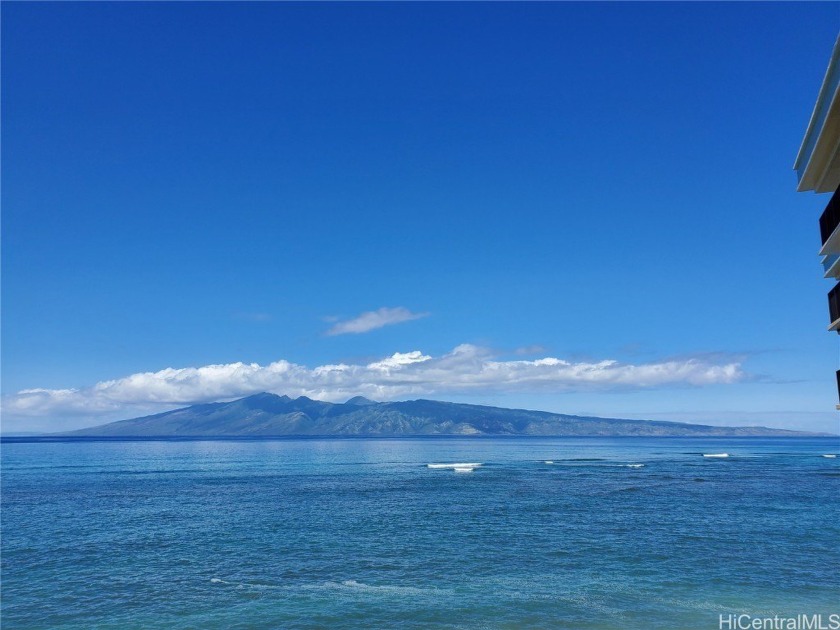 HOA covers all your utilities. Imagine waking up to the gentle - Beach Condo for sale in Lahaina, Hawaii on Beachhouse.com