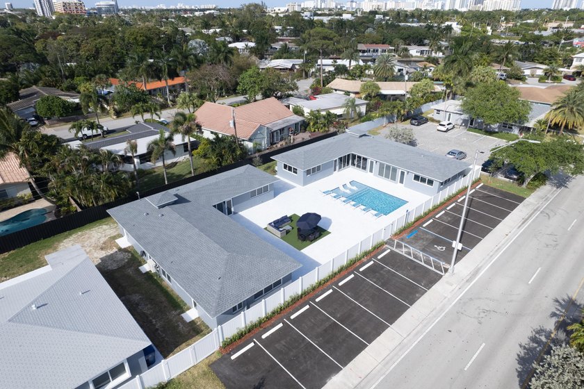 Thriving  Multi Family Compound in Wilton Manors. The portfolio - Beach Home for sale in Wilton Manors, Florida on Beachhouse.com
