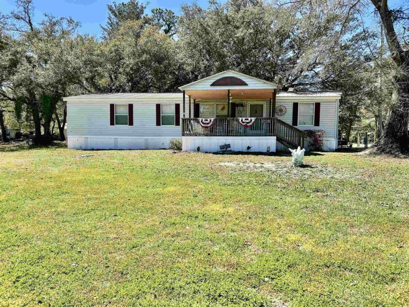 Fully Furnished, Three bedroom/Two bath home on leased land. All - Beach Home for sale in Murrells Inlet, South Carolina on Beachhouse.com